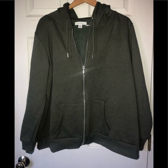 **BRAND NEW** Zipper Down Hoodie - Picture 1 of 3